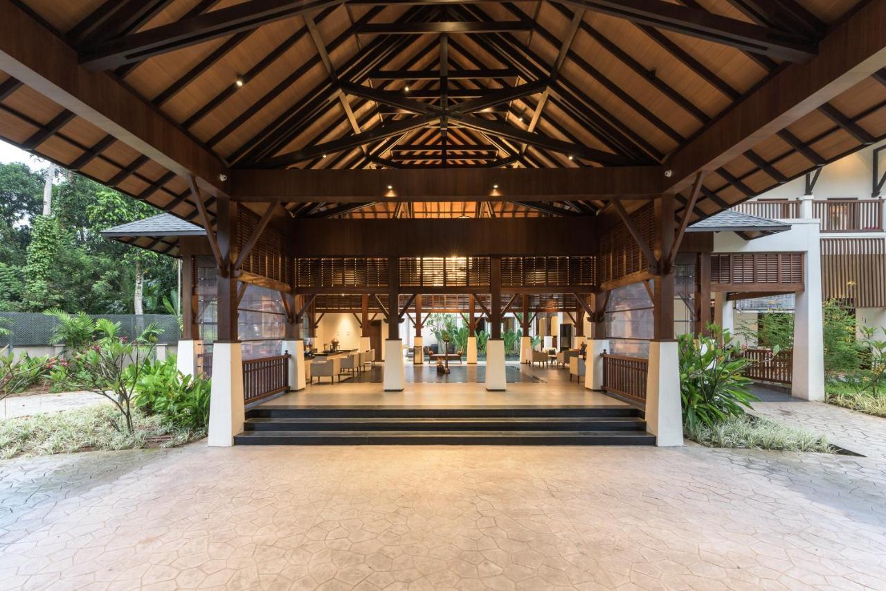 Hotel Club Mahindra Ashtamudi Nīndakara Esterno foto