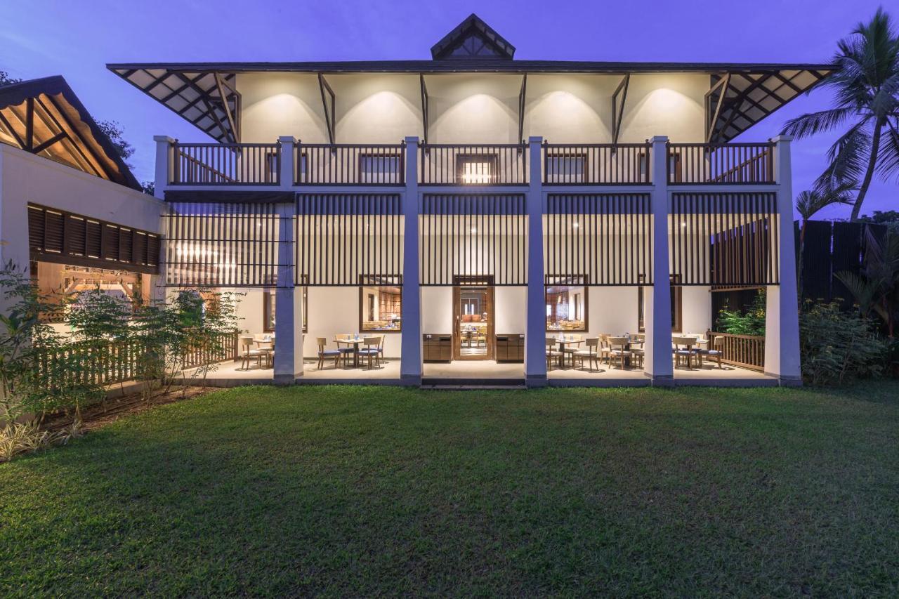 Hotel Club Mahindra Ashtamudi Nīndakara Esterno foto