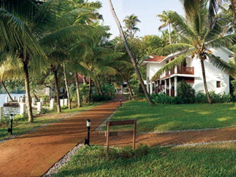 Hotel Club Mahindra Ashtamudi Nīndakara Esterno foto